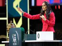 的高对抗舞 的高对抗舞